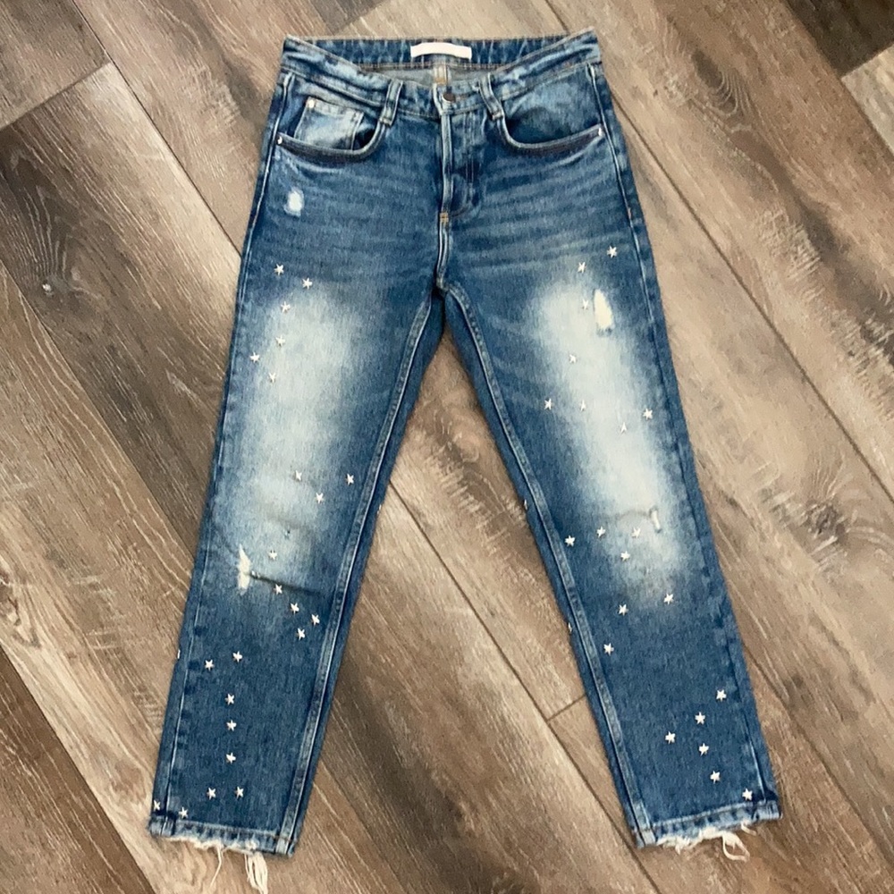Zara Studded Distressed Crop Jean Size 2